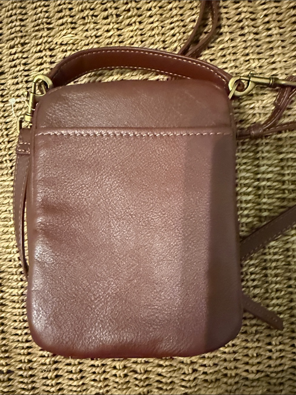 New nwot American Leather Co. Tribeca Cordovan Brown Leather Crossbody - Picture 6 of 7